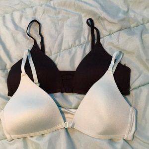 Bras without underwire/ Black and Mint green.